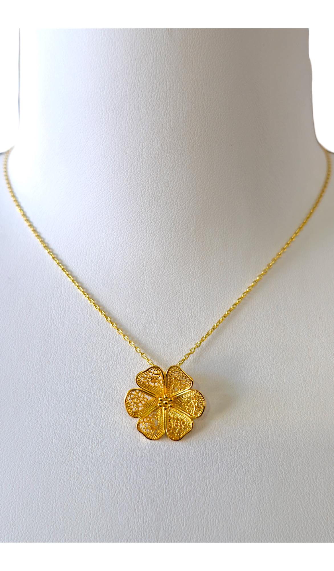 Collier en argent plaqué or