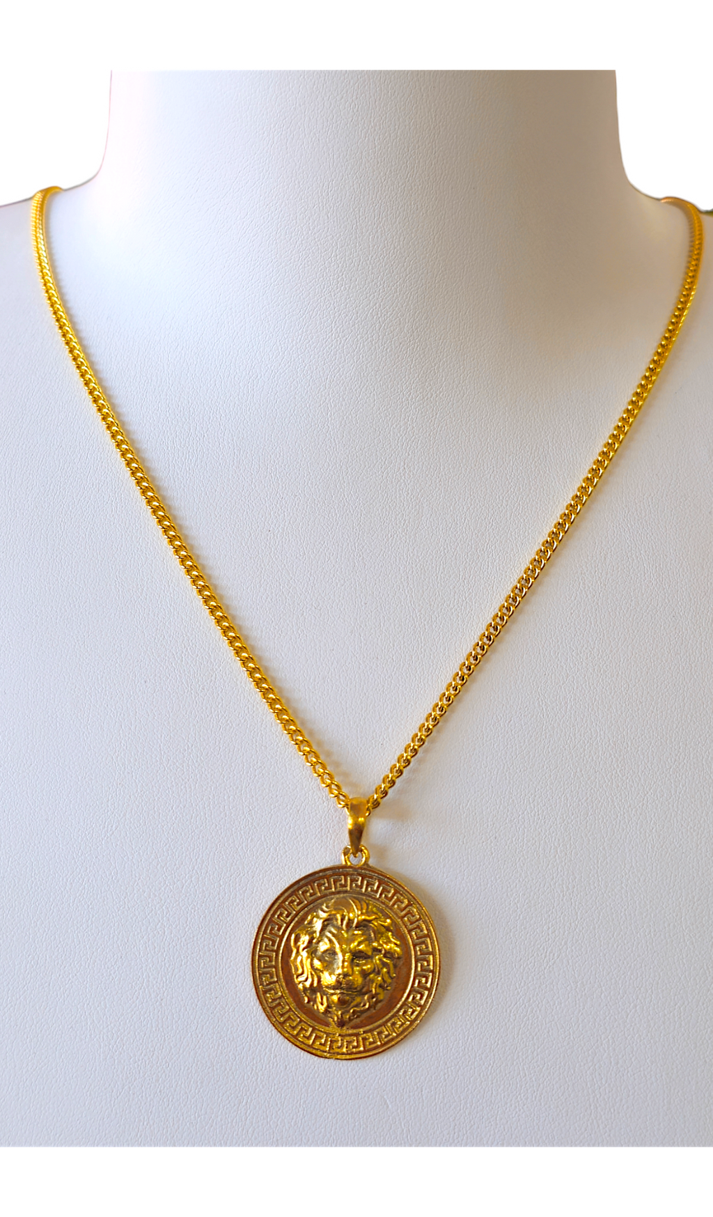 Collier et médaille en argent plaqué or