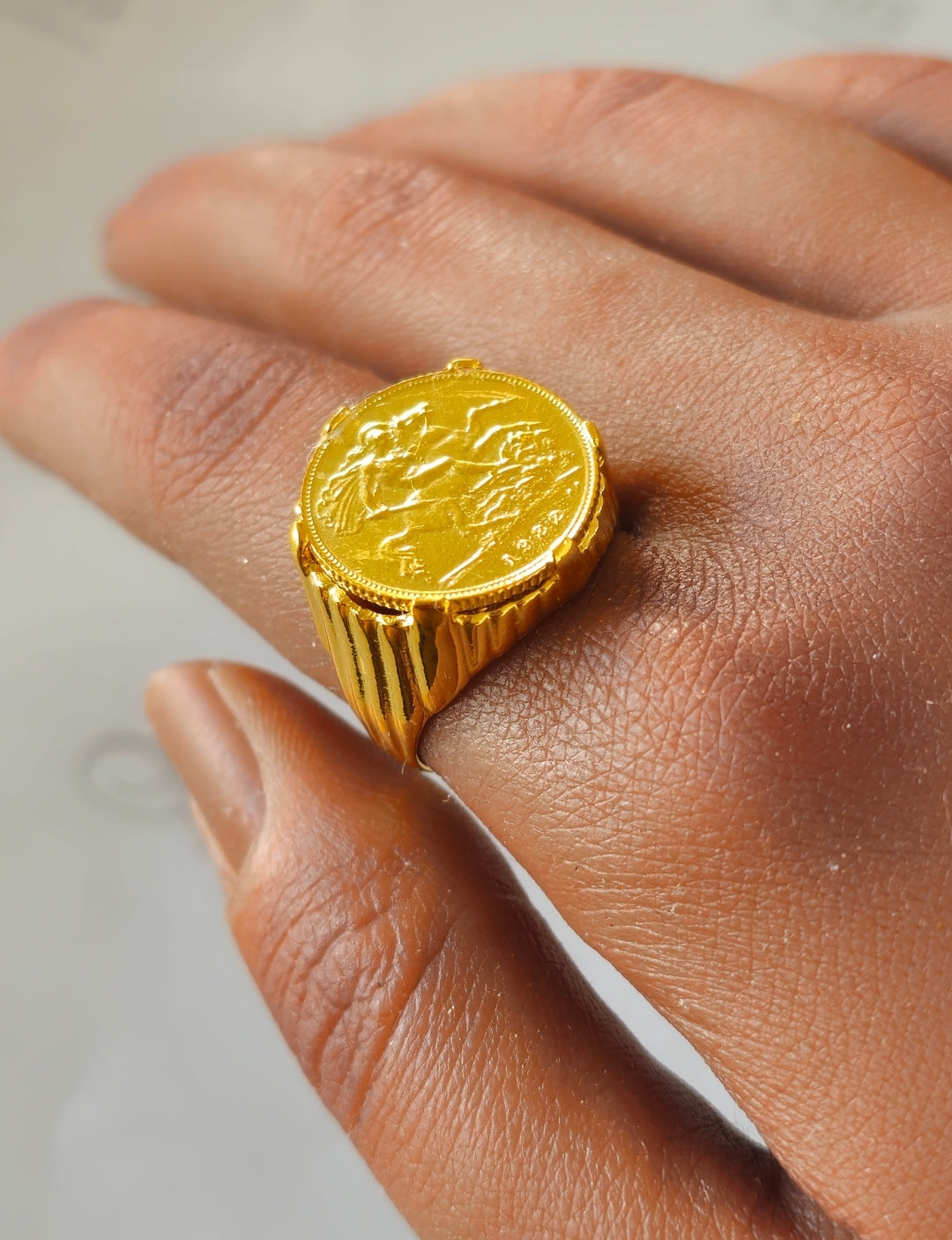 Bague en argent d'une demi-livre