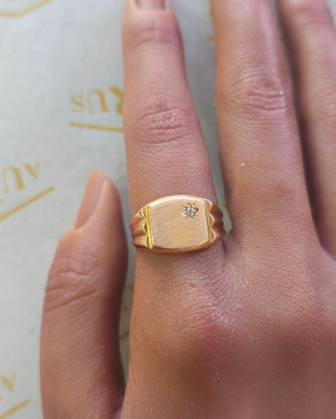 Bague Corner Stone en or
