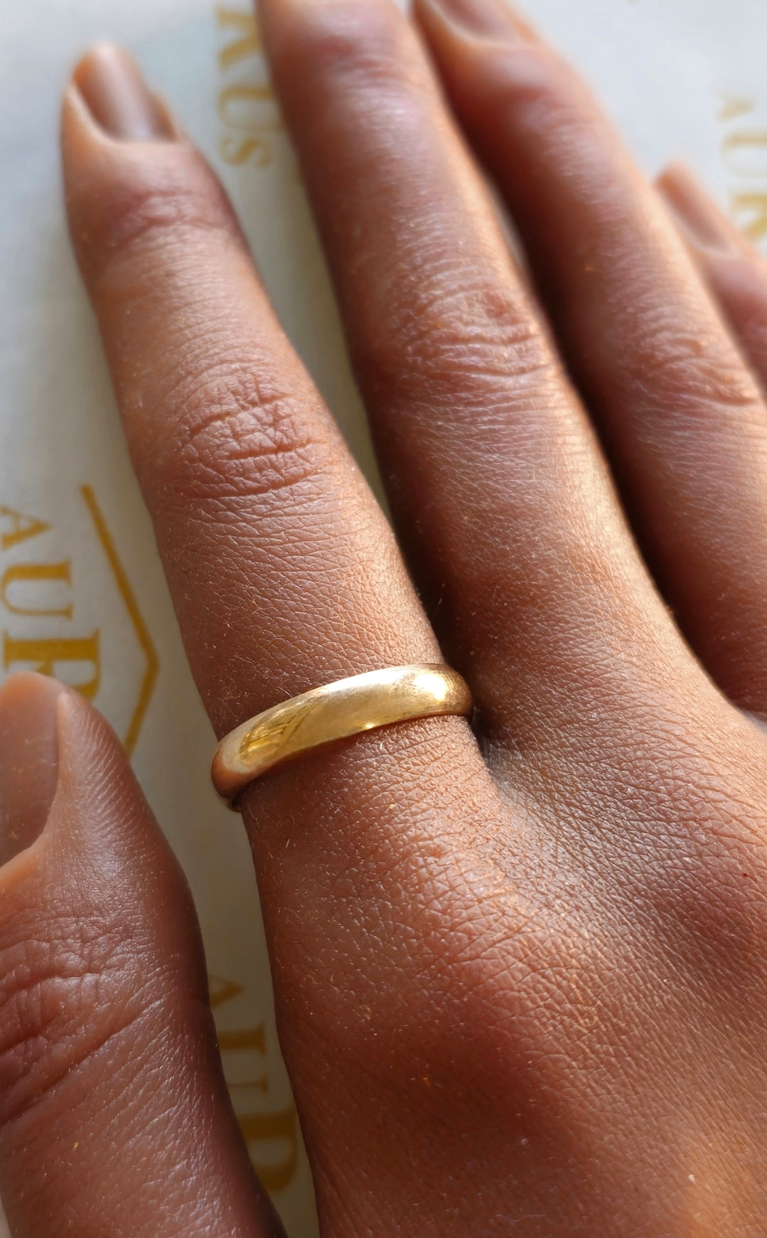 Aliança Meia Cana Ouro 4mm