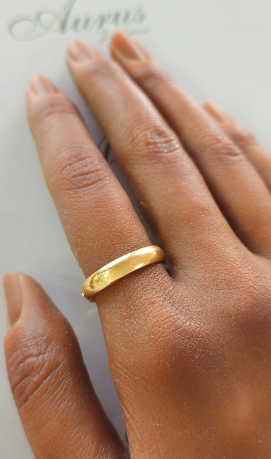 Aliança Amendoada 4mm Ouro