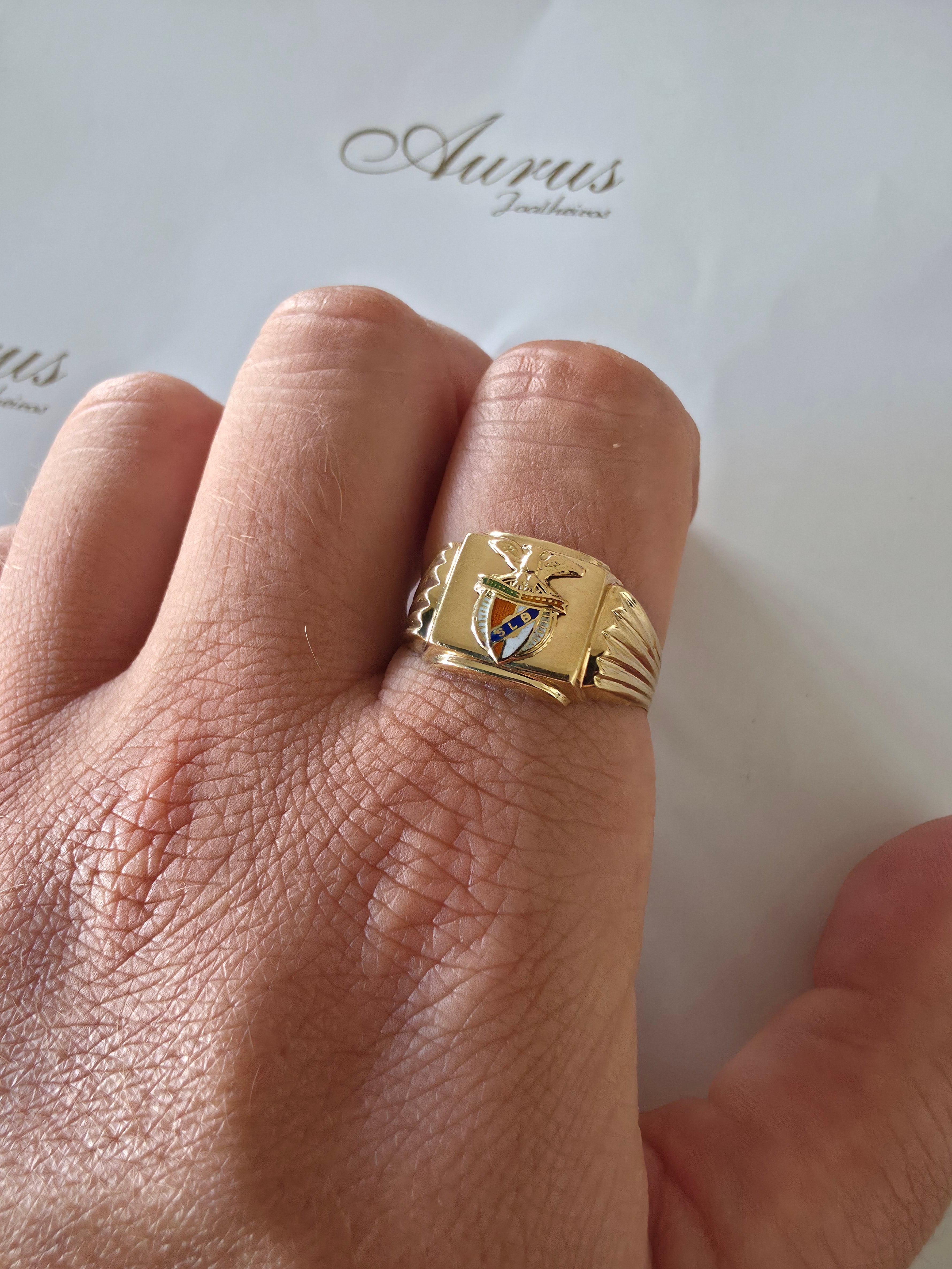 Anel Emblema Ouro