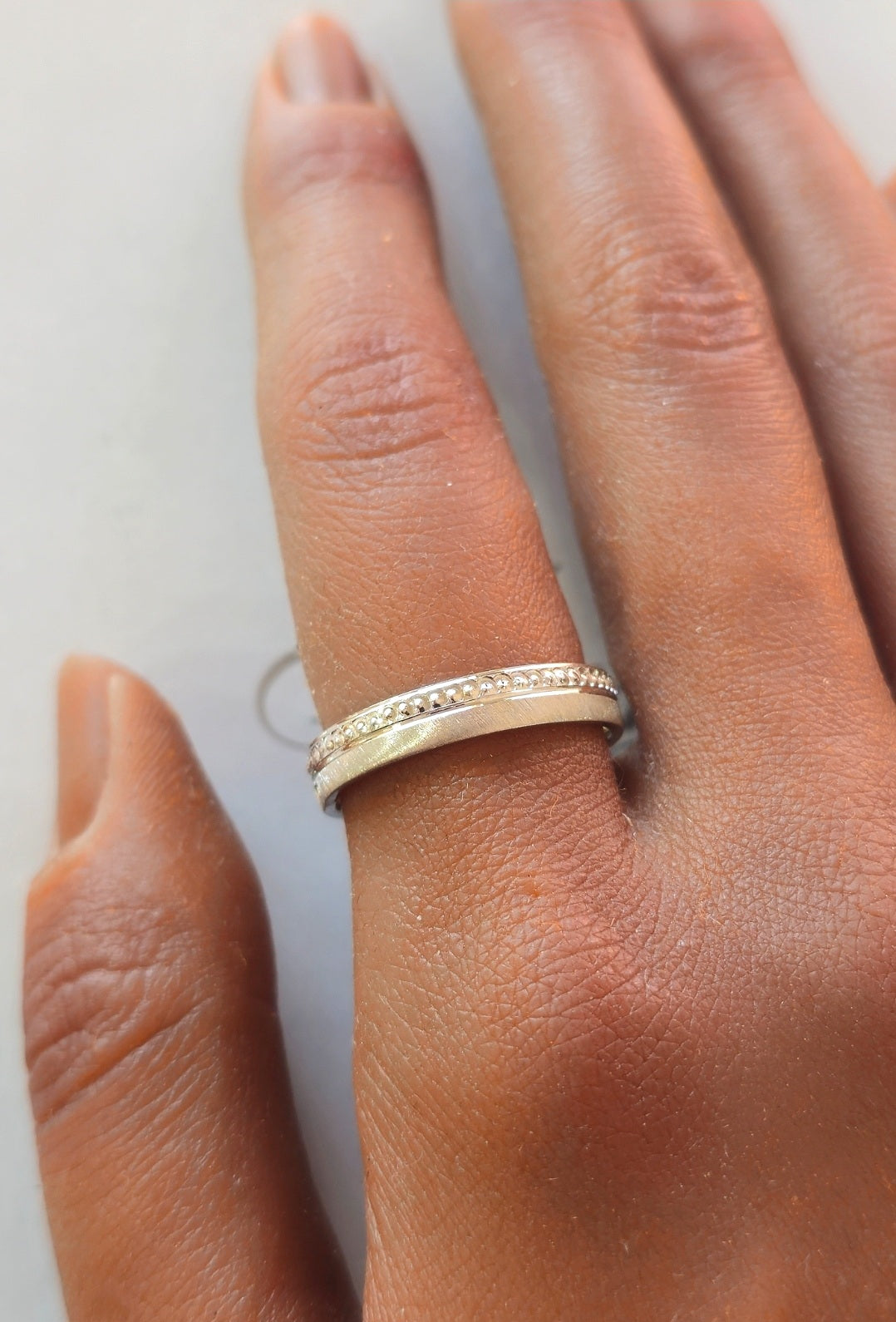 Alliance en argent de 4 mm