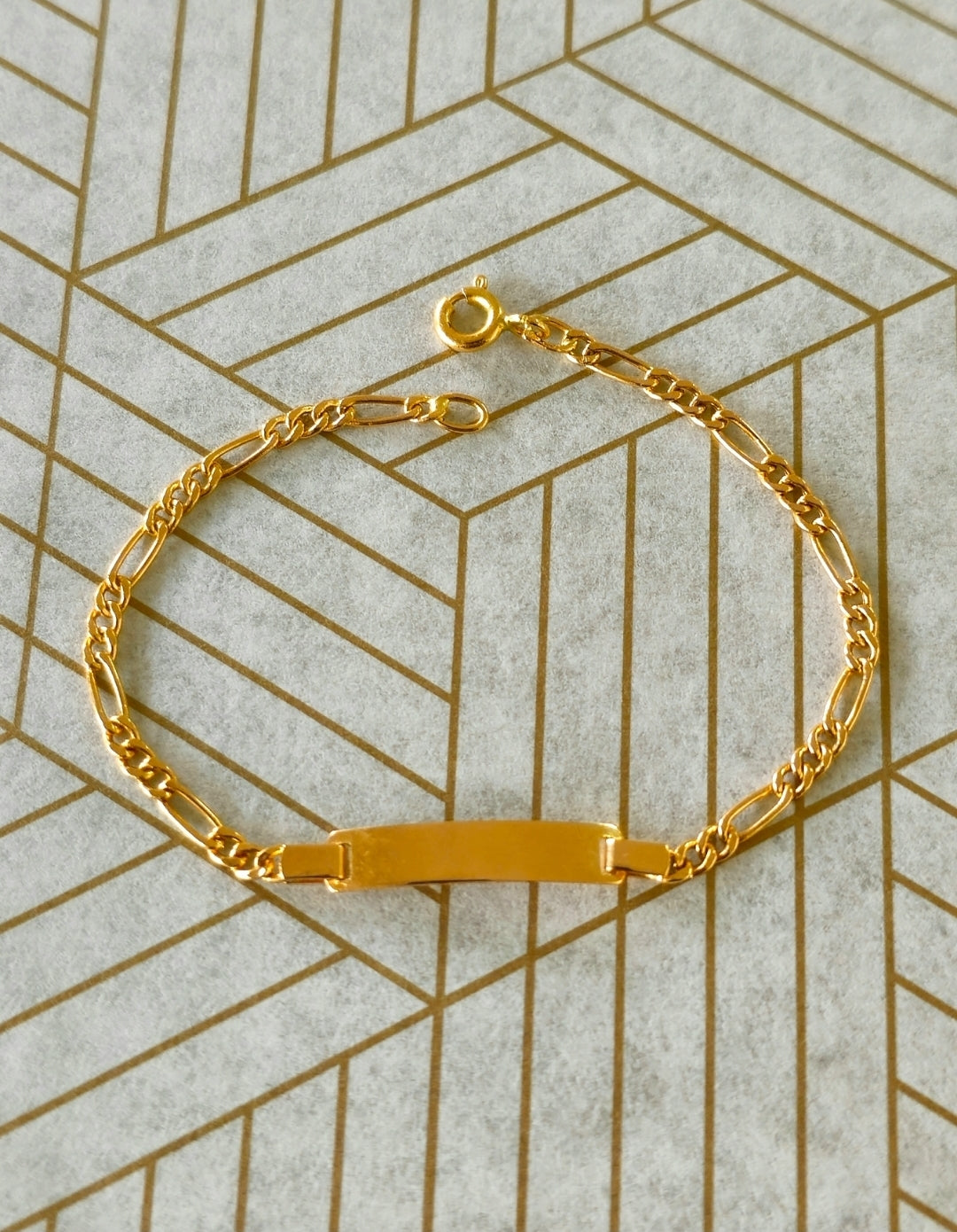 Bracelet avec plaque en or pour enfants